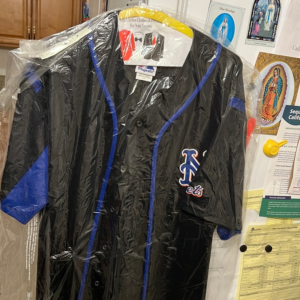New York Mets Jersey By Majestic, size Large color black with blue
